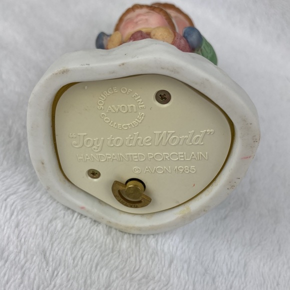 Avon VTG 1985 Hand Painted Porcelain Joy to the World Figurine Music Box 4” - Picture 7 of 11